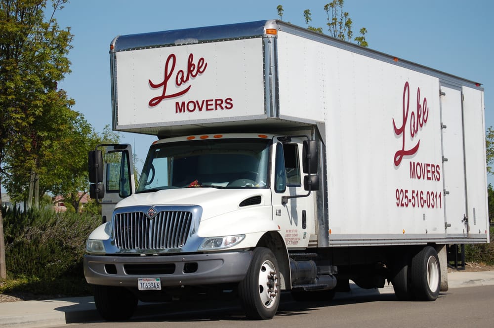 Lake-Movers-Moving-Truck-Tracy-Brentwood